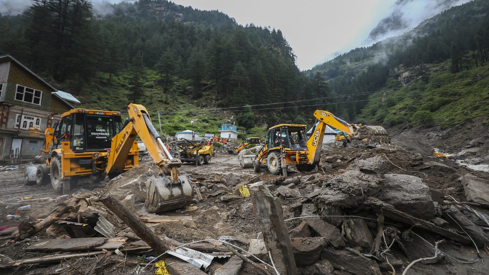 Kishtwar Cloudburst Ground Report Search operation continues for people trapped under debris