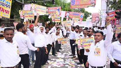 Kanpur: 74.1 percent voting in Lawyers Association elections,ballot boxes sealed under supervision of officers