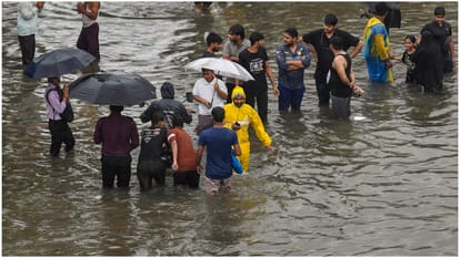 Disaster rains in Maharashtra, 14th people dead so far; CM Fadnavis said – Next 48 hours are very important