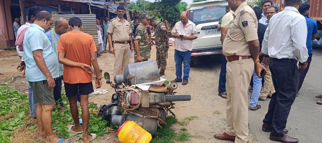 Bihar News: Bike riding criminals shot a milk businessman in broad daylight