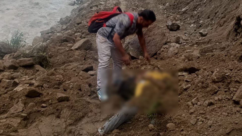 Uttarkashi Accident near Dabrani two youths crossing the damaged Gangotri highway on foot were buried