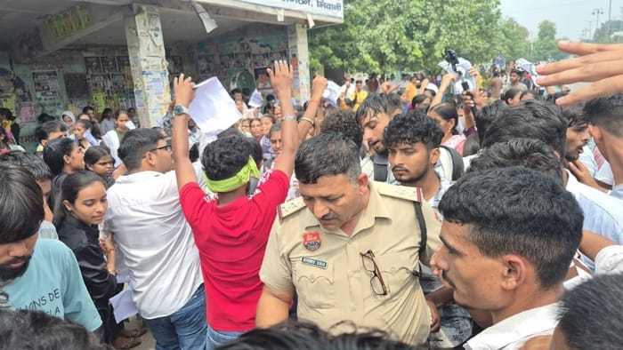 Bhiwani Murder case Teacher died due to pesticide animals ate body part police claim new twist in suicide note