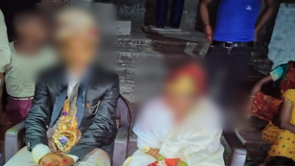 Villagers forcefully got boy and girl married after finding them in bushes in mainpuri