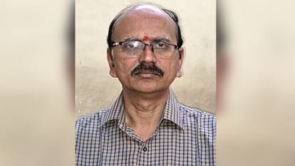 BHU Former HOD Venkateshwar Lu accused in murderous attack took four days leave in name of family wedding