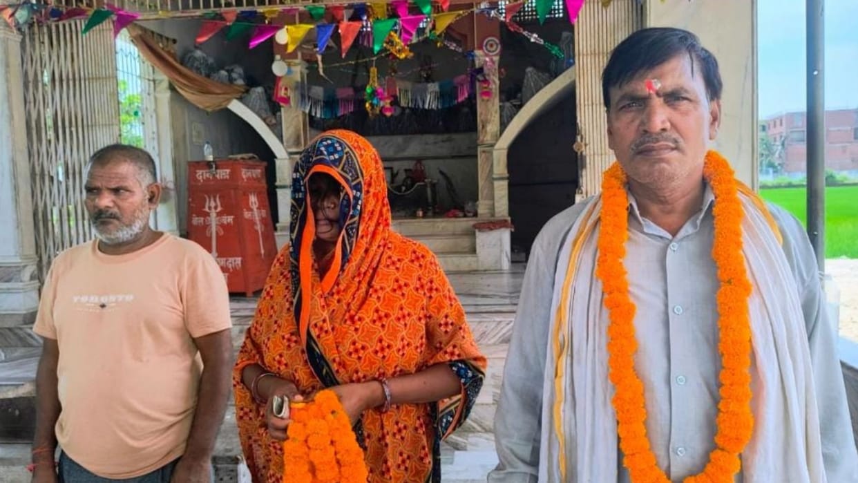 Unique marriage in varanasi husband got his wife married to her lover