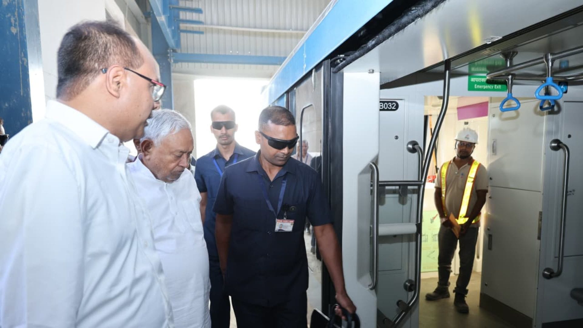 Patna Metro: CM Nitish Kumar Inspects First Look of Metro, City Residents to Get Service Soon