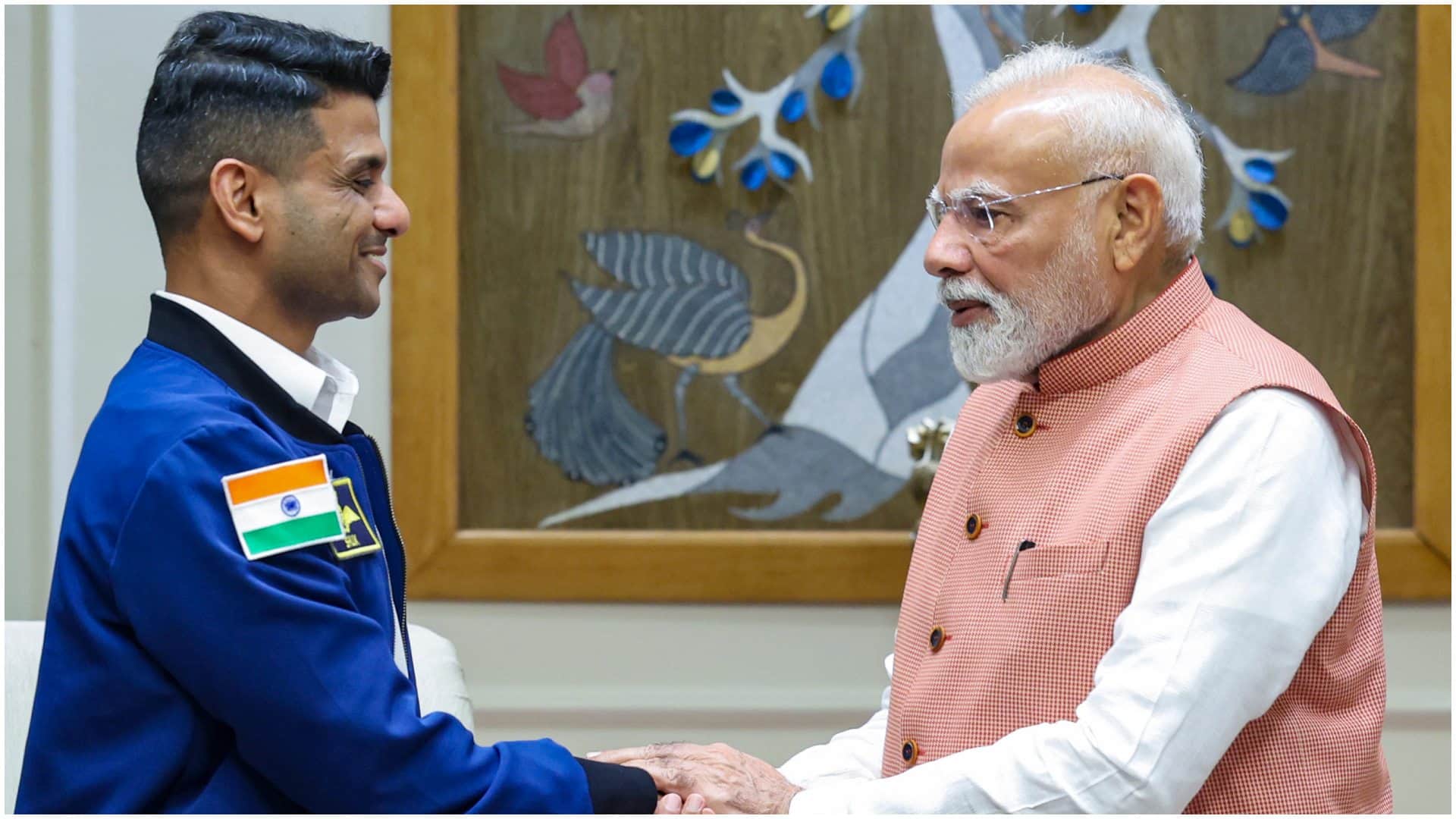 Prime Minister Narendra Modi wonderful conversation with Shubhanshu Shukla Do watch