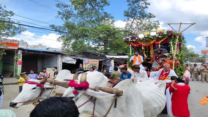 Shri Ganga Maharani procession took place with great pomp amid tight security in bareilly
