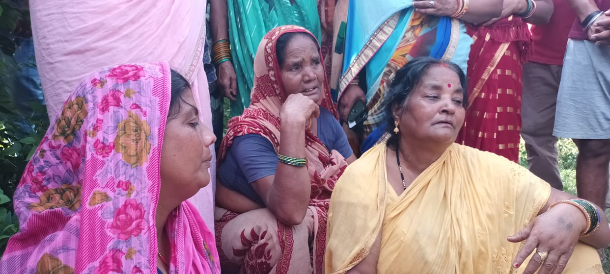 youth murder burned body recovered in siwan bihar news
