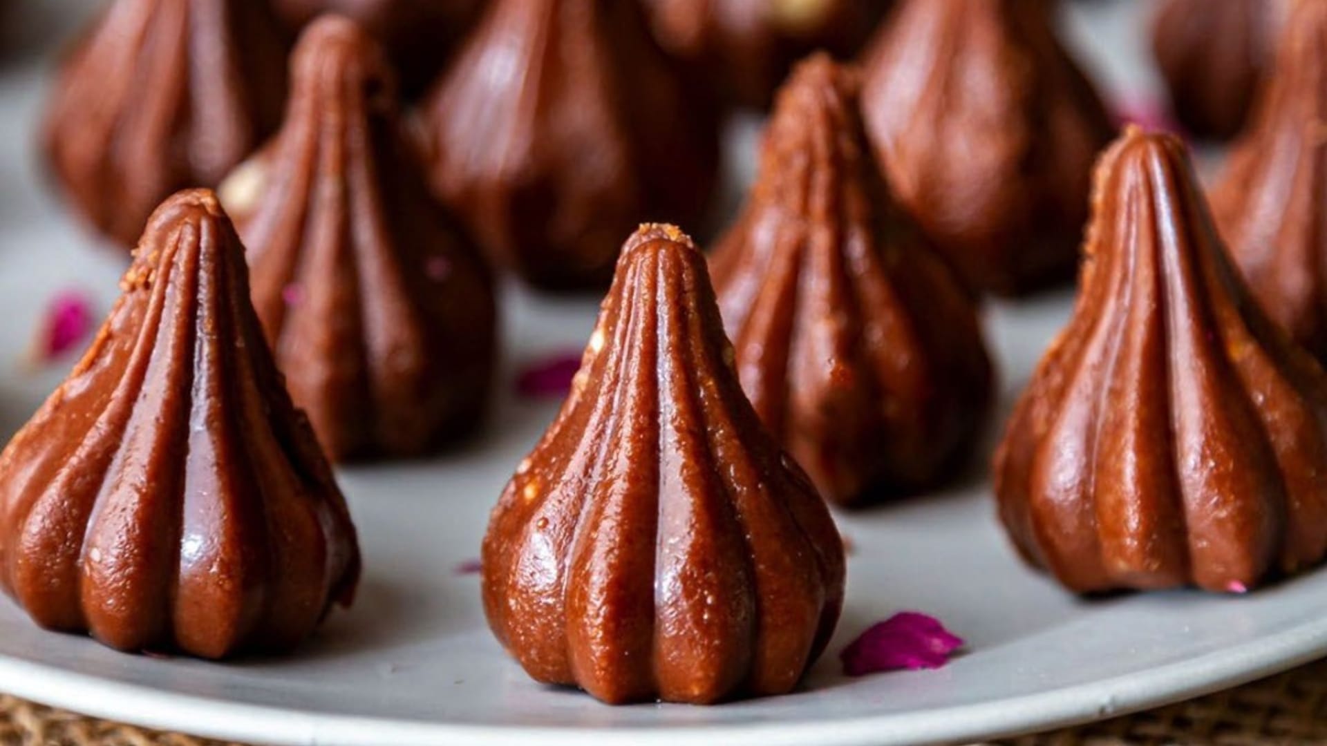 Ganesh Chaturthi 2025 Easy Recipe to Make Delicious Chocolate Modak at Home