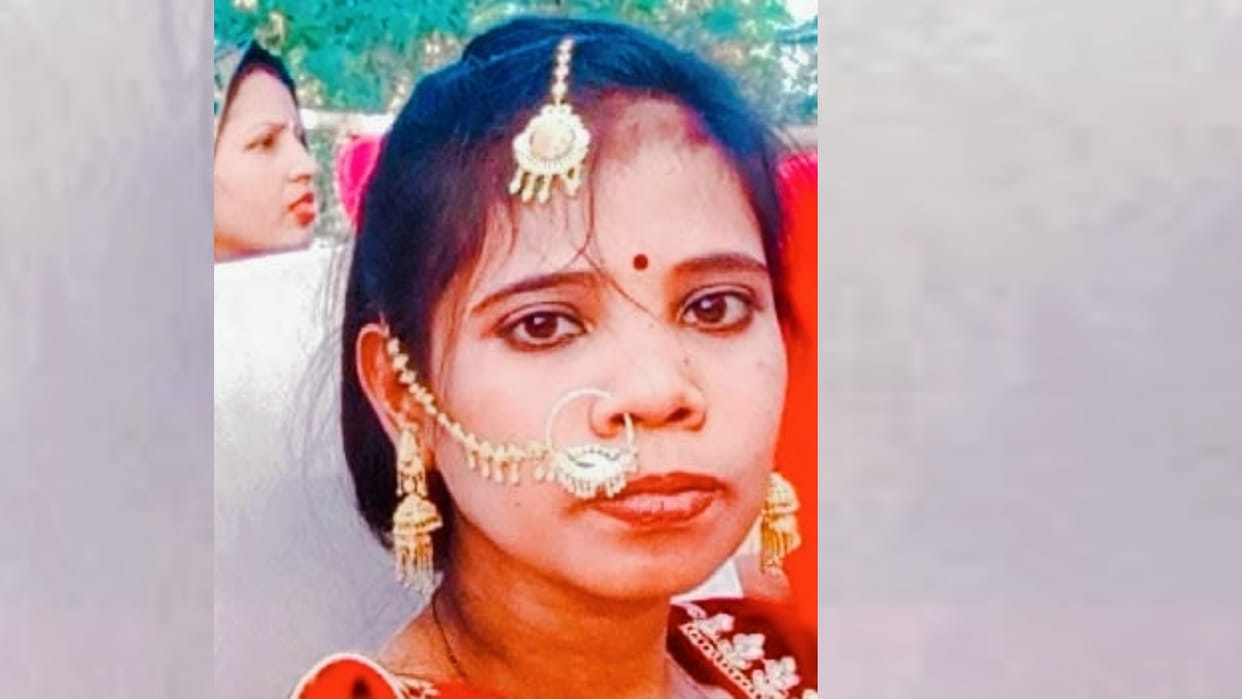 Lucknow: Woman and child die during delivery
