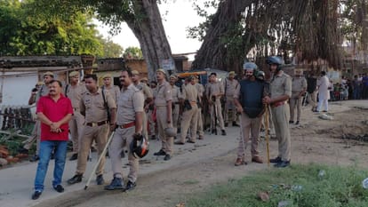 Bulldozer Action in Azamgarh buildings collapsed with loud noise accused had demolished house of BJP leader