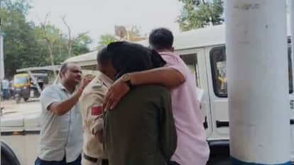 Crime News Narsinghpur Student sets fire to teacher by pouring petrol on teacher condition critical