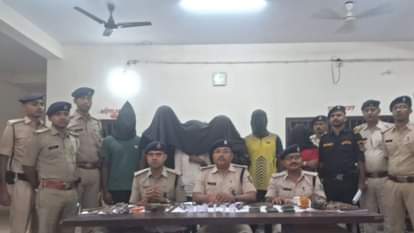 पुलिस की गिरफ्त में आरोपी