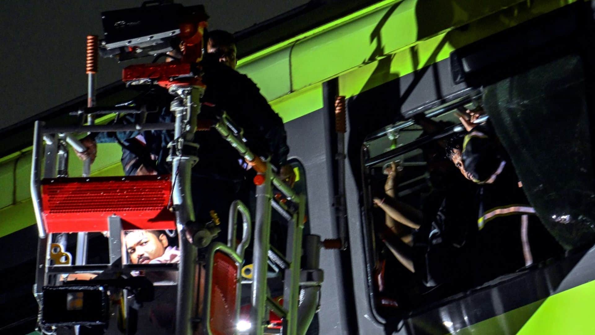 Mumbai Monorail Incident Some scared passengers were even ready to jump off stranded fire brigade rescue