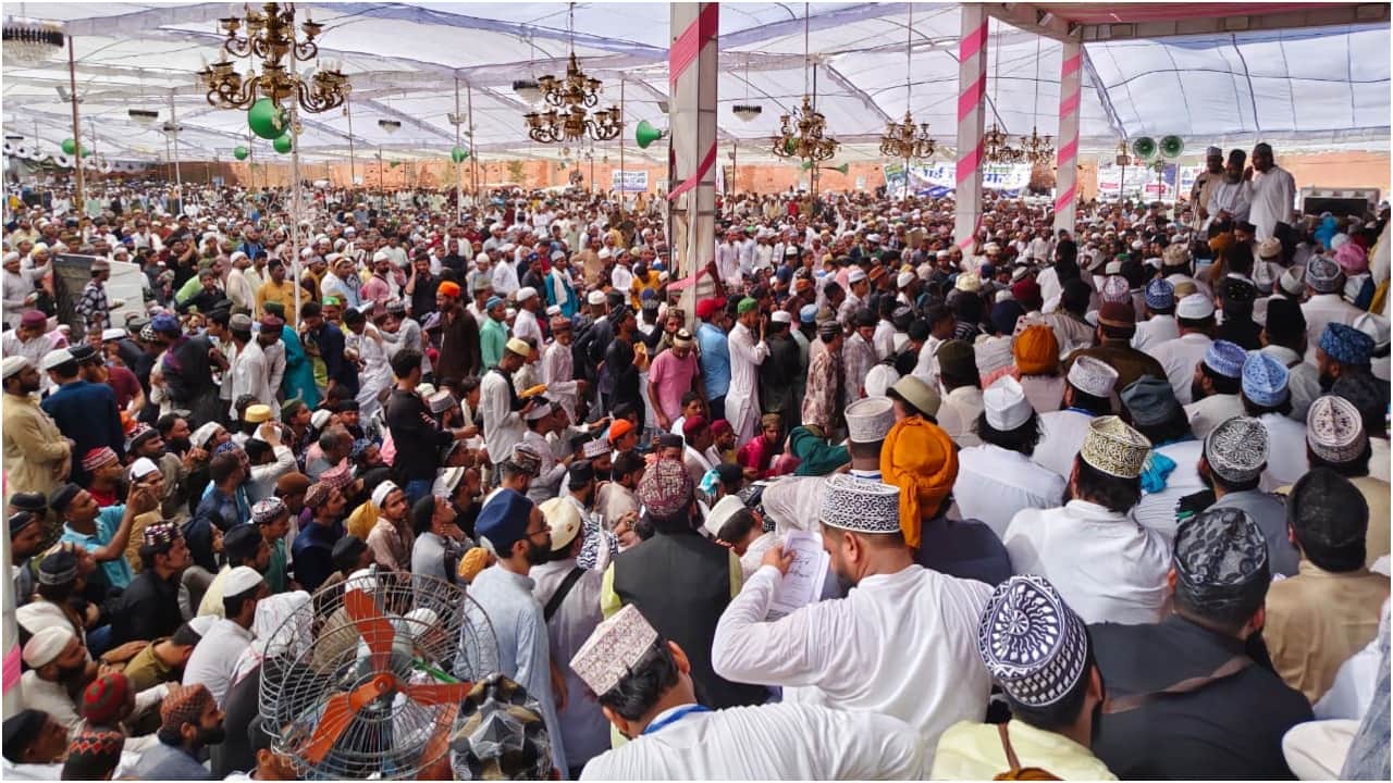 Peace will come to the world through Sufi Sunni ideology Ulema gave the message to the world in Urs-e-Rajavi