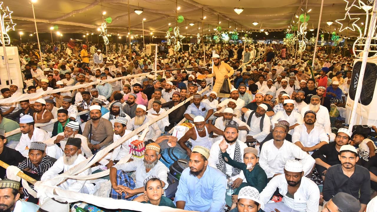 Ala Hazrat Qul Shareef today lakhs of pilgrims gathered in Urs e Razvi Bareilly