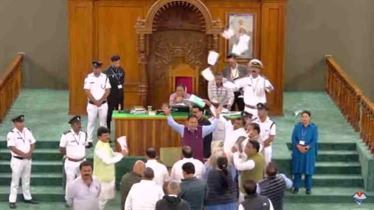 Uttarakhand Monsoon Session Live: हंगामे के बीच सभी नौ विधेयक पास, सदन की कार्यवाही अनिश्चित काल के लिए स्थगित