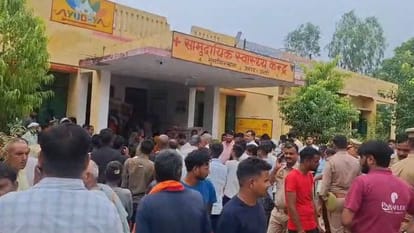 young man attacked mother-son duo with knife while they were working in field and killed them In Amethi