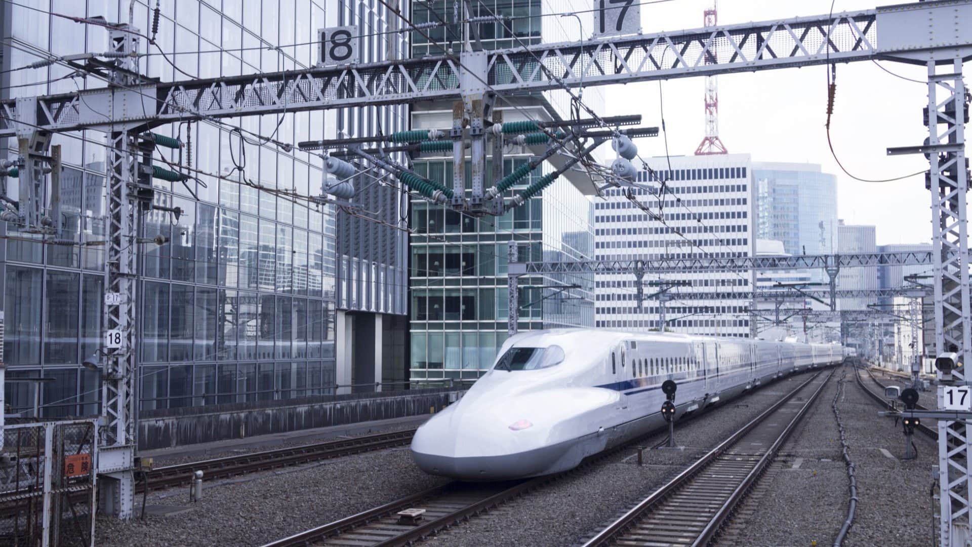 Japanese Trains never delay beyond 30 seconds Know amazing facts about Train Punctuality in Japan