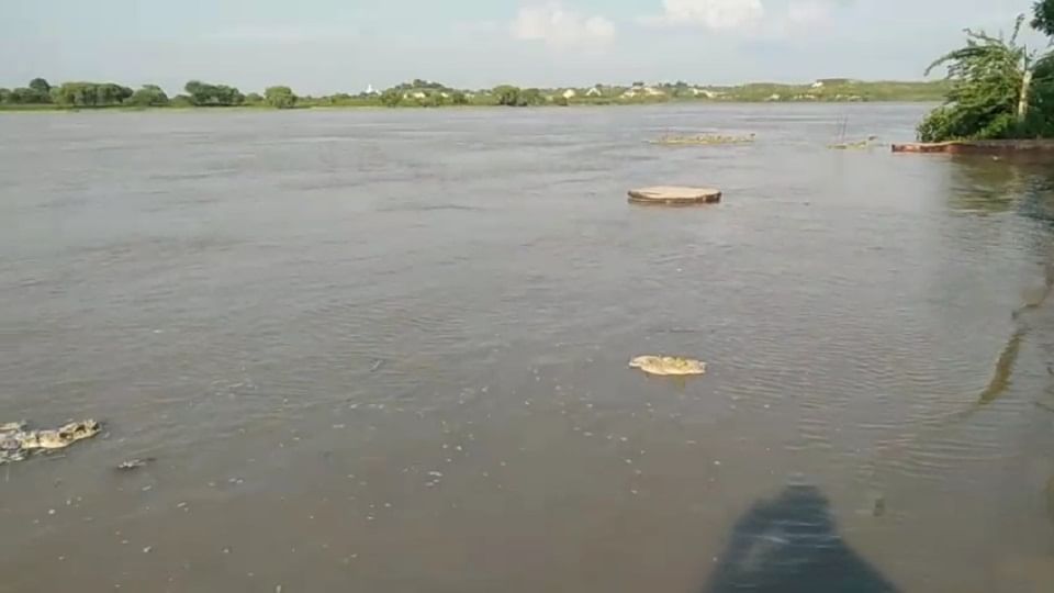 Yamuna Cross Danger Mark Anytime Administration alert