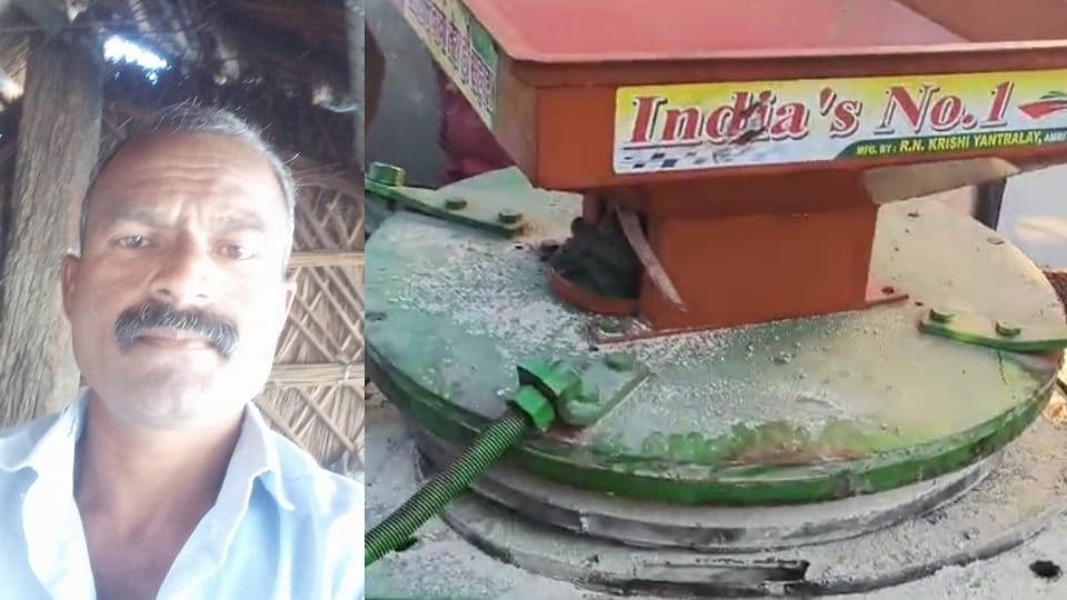 In Lakhimpur Kheri mill suddenly burst while grinding flour two died and three injured