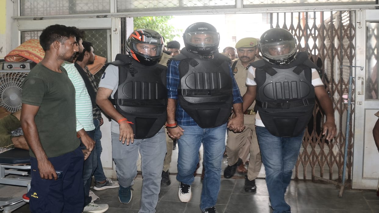 On the indication of block pramukh Sushil, the car used in the incident was recovered