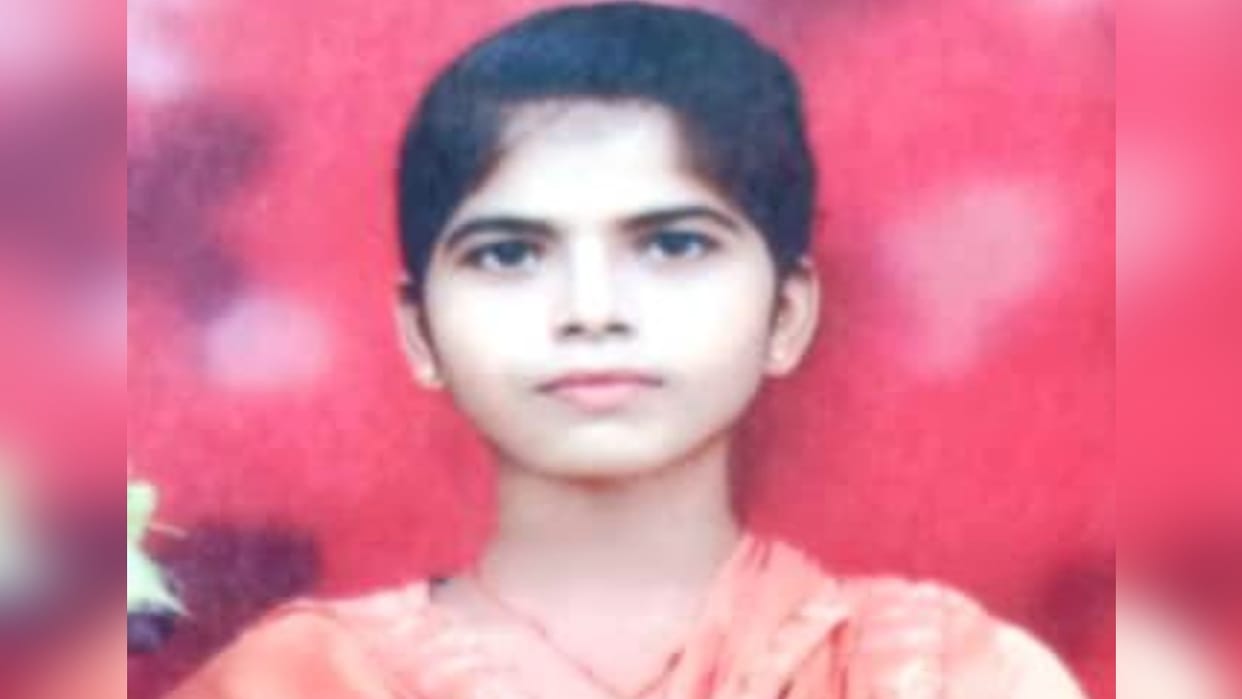 woman commits suicide by hanging herself at in-laws house in Bareilly