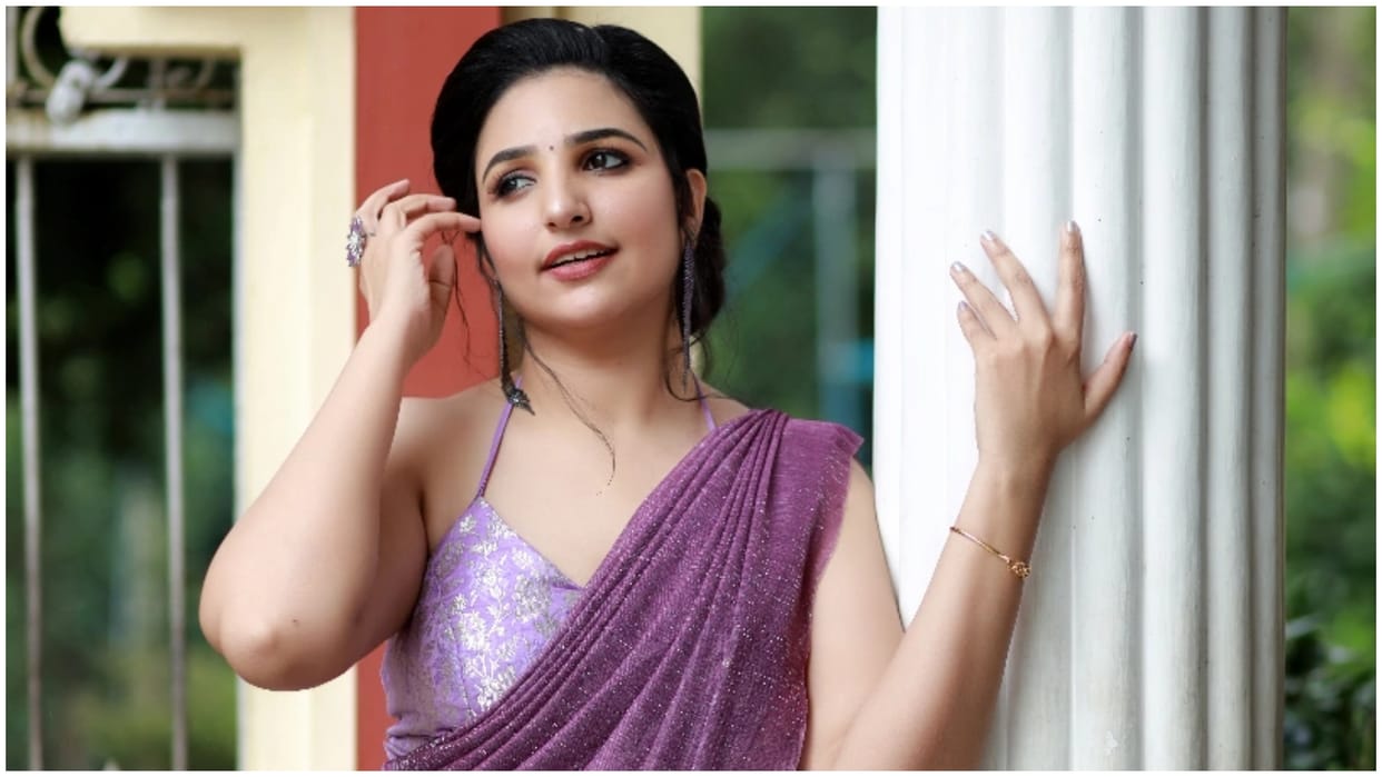 Actress Rini Ann George Faces Cyber Attack After Alleging Misbehaviour By Young Leader Says I Am Ready To Face