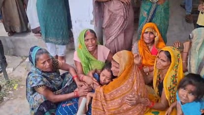 young man attacked mother-son duo with knife while they were working in field and killed them In Amethi