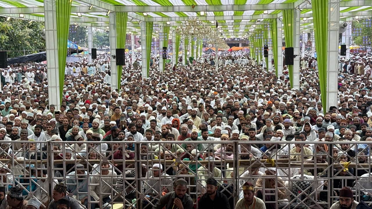 Peace will come to the world through Sufi Sunni ideology Ulema gave the message to the world in Urs-e-Rajavi