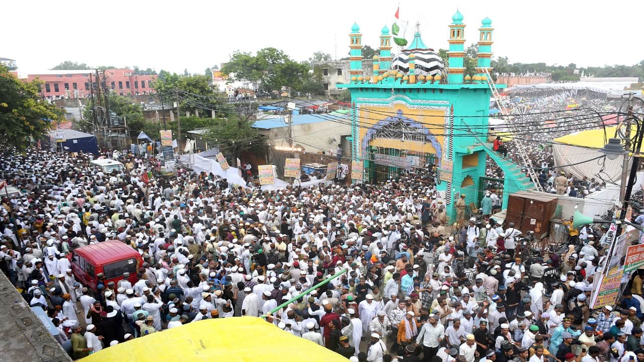 Peace will come to the world through Sufi Sunni ideology Ulema gave the message to the world in Urs-e-Rajavi