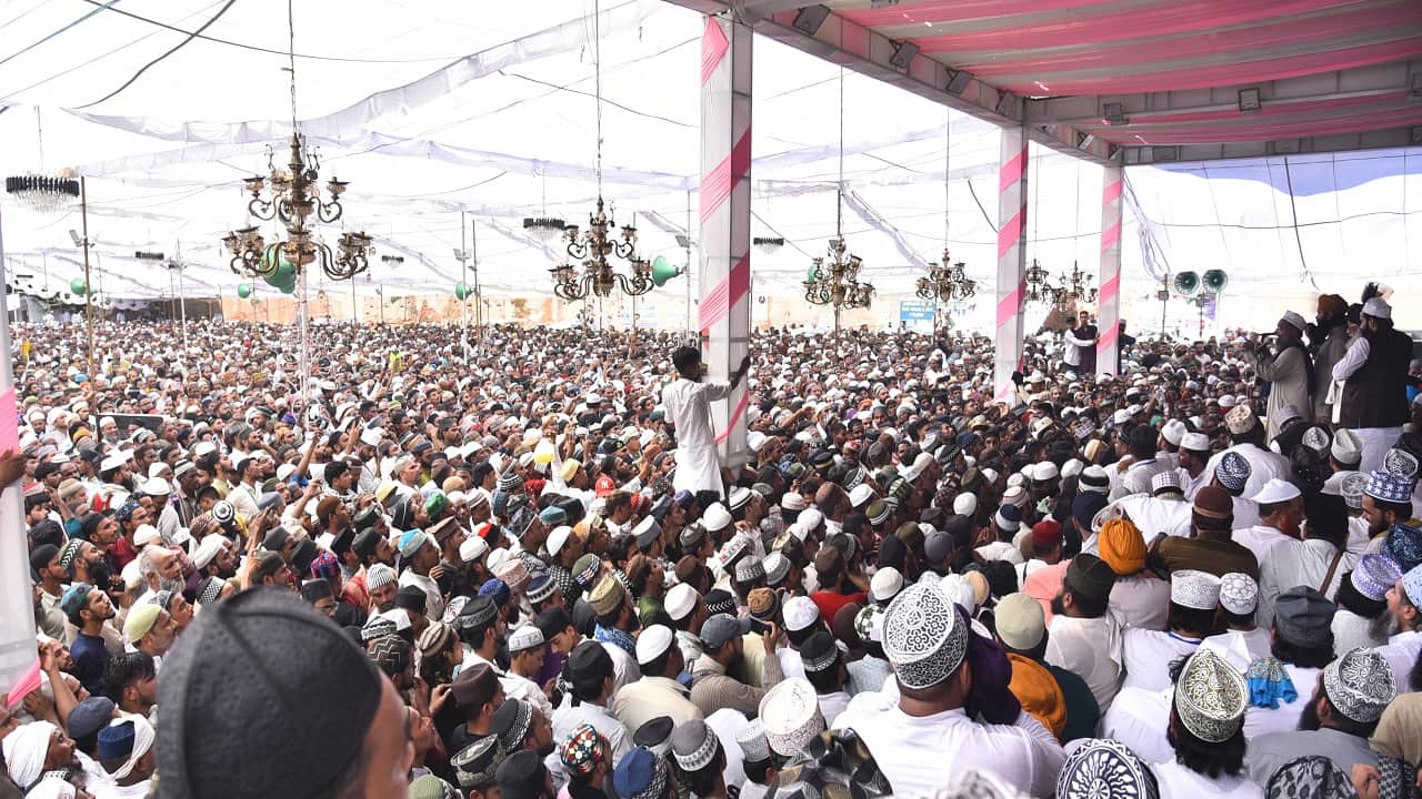 Peace will come to the world through Sufi Sunni ideology Ulema gave the message to the world in Urs-e-Rajavi