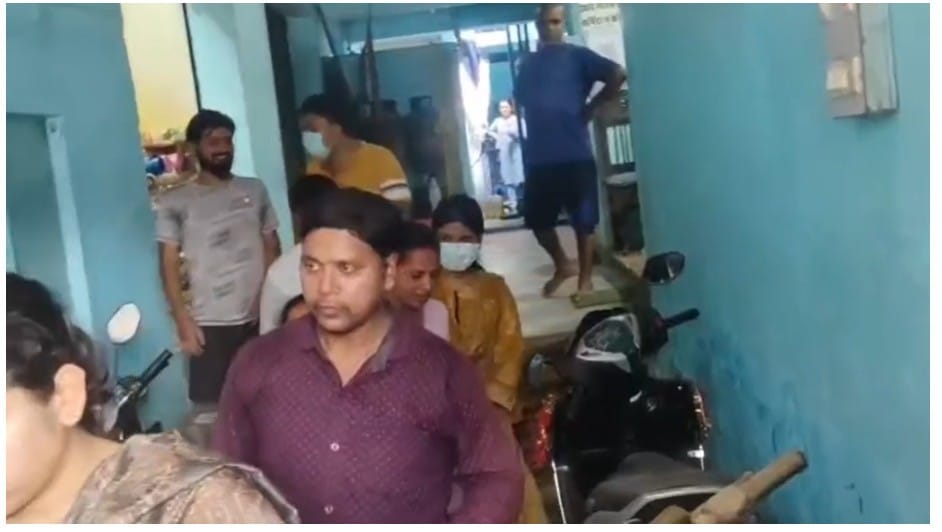 Bihar: Major vigilance action two people including a woman inspector arrested red handed taking bribe