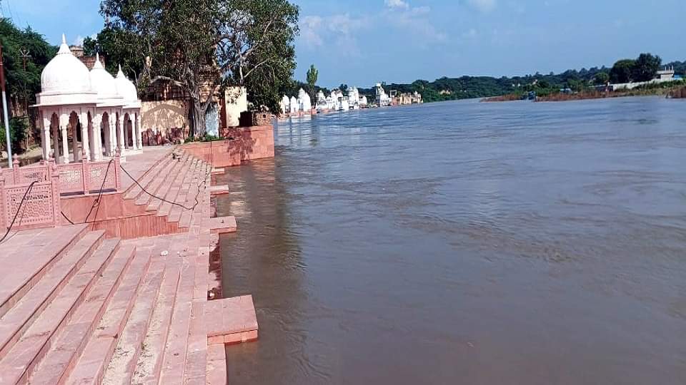 Yamuna Cross Danger Mark Anytime Administration alert