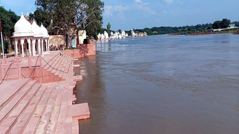 Yamuna Cross Danger Mark Anytime Administration alert