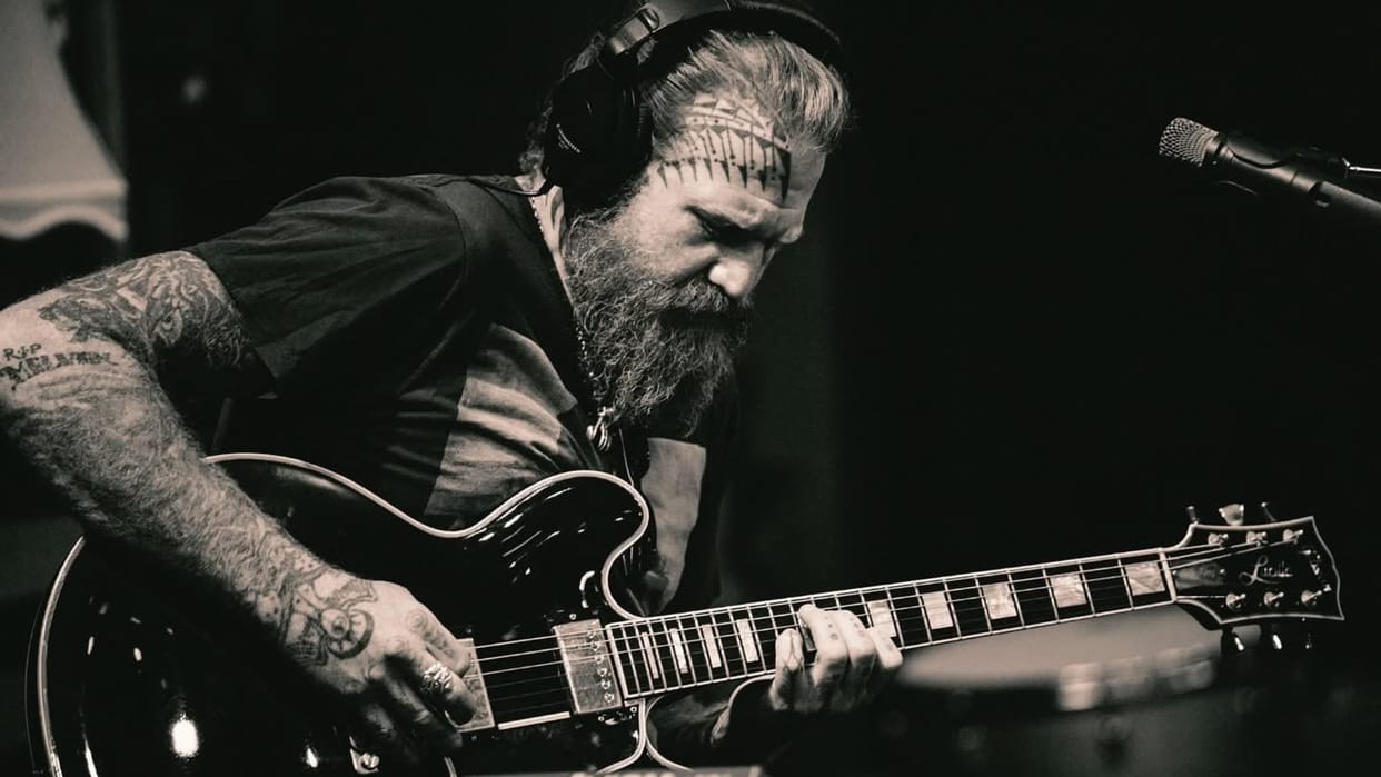 American former singer guitarist Brent Hinds passed away at age of 51 in road accident