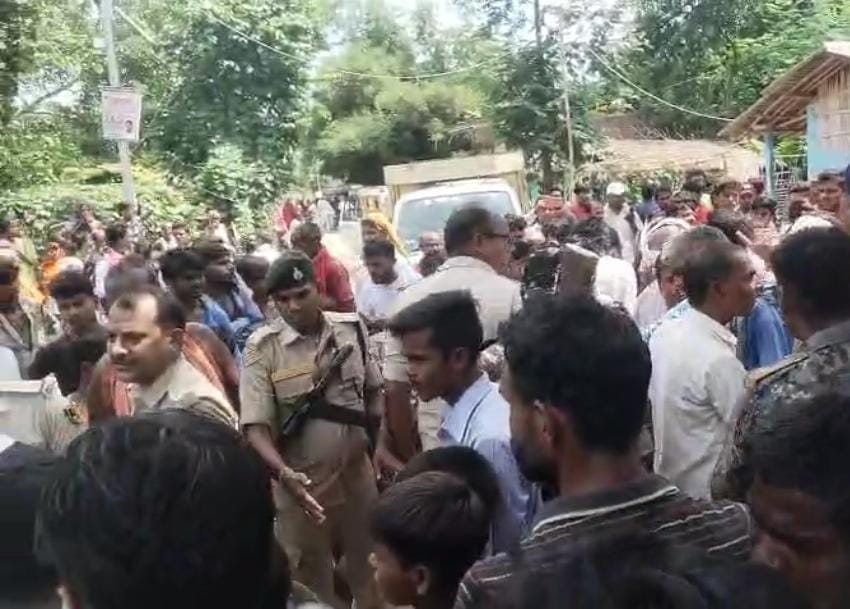 Bihar Crime News Another murder in Sitamarhi panic due to finding the dead body of auto driver