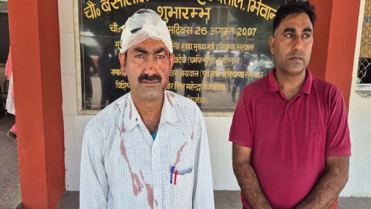 Attack on teacher: 12th class student attacked in Bhiwani government school, had brought sharp weapon in bag