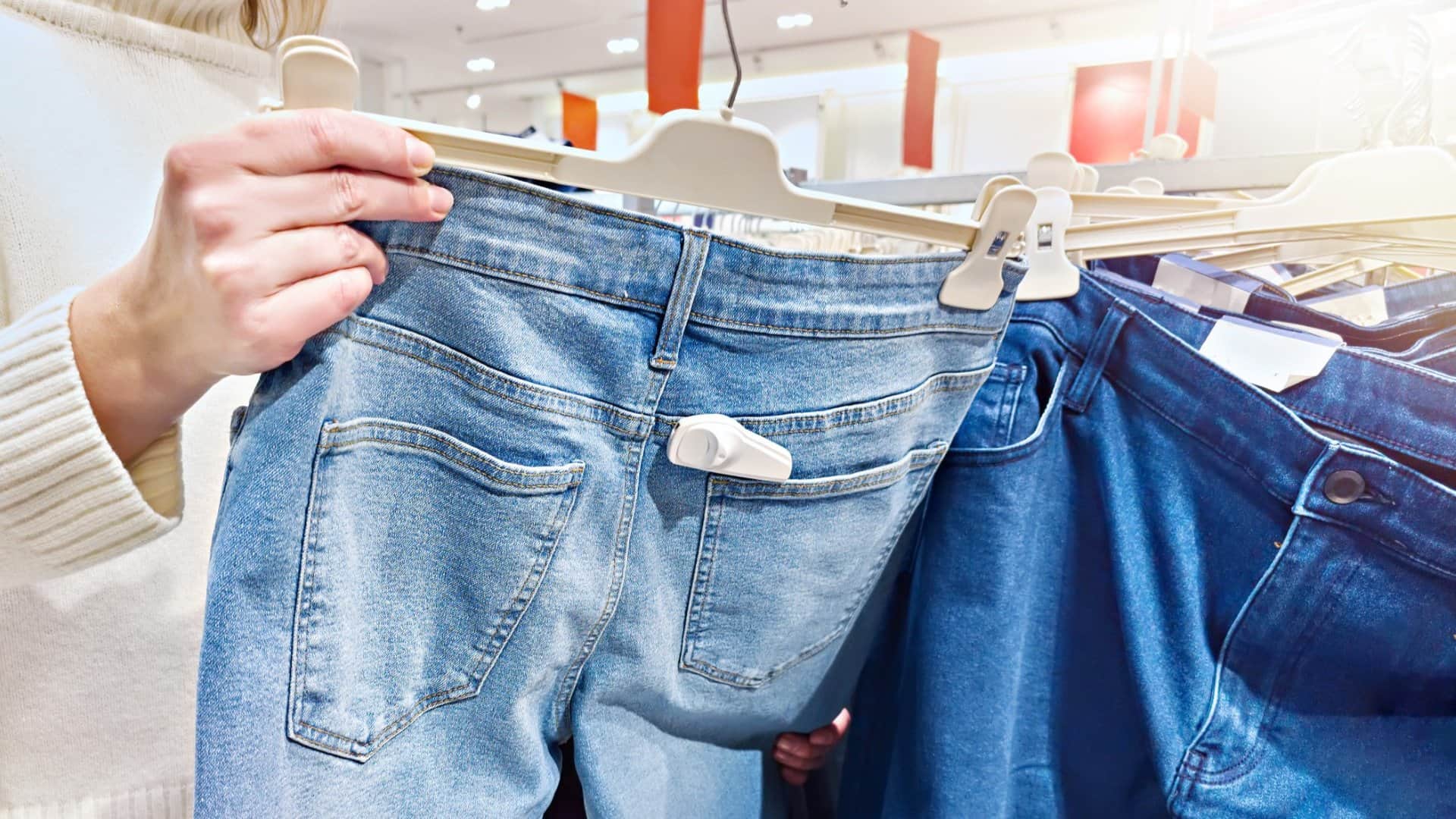 kis rang ki jeans ke sath kya pahne chahie