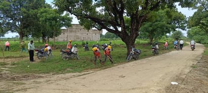 Kanpur Panchayat Raj Department engaged in helping flood victims  50 sanitation workers brightened relief camp