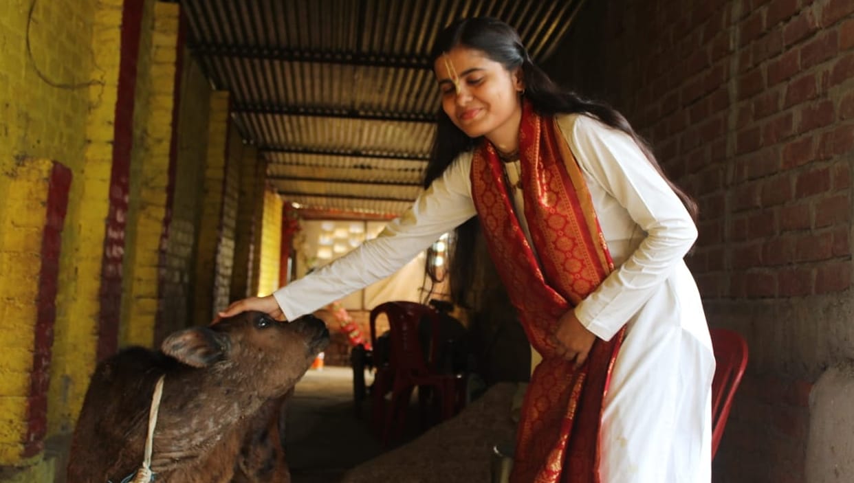 National Angel Day Special Devi Radhike ji became an example of service will build Kishori Gurukulam in Raipur