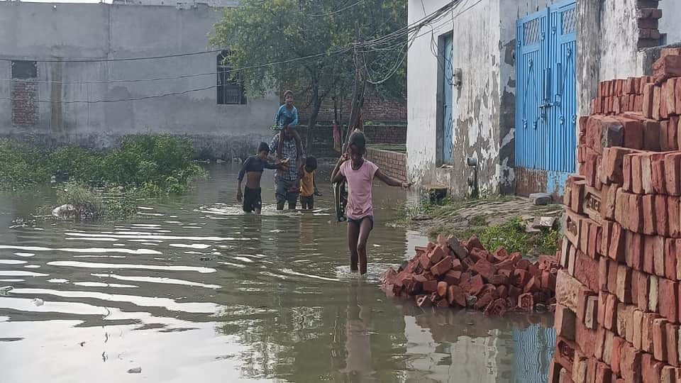 Flood In Up Due To Rising Water Level Of Yamuna Road washed away by strong currents of water In Mathura