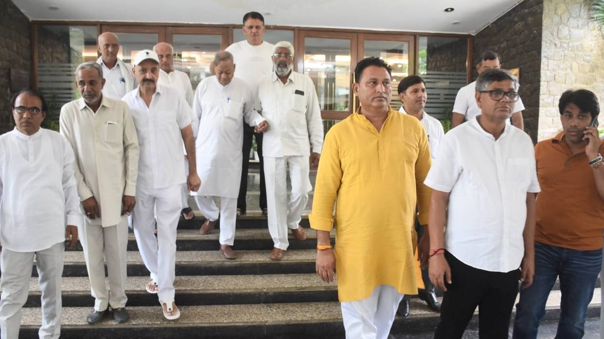 The people of Anangpur presented their side before the CEC
