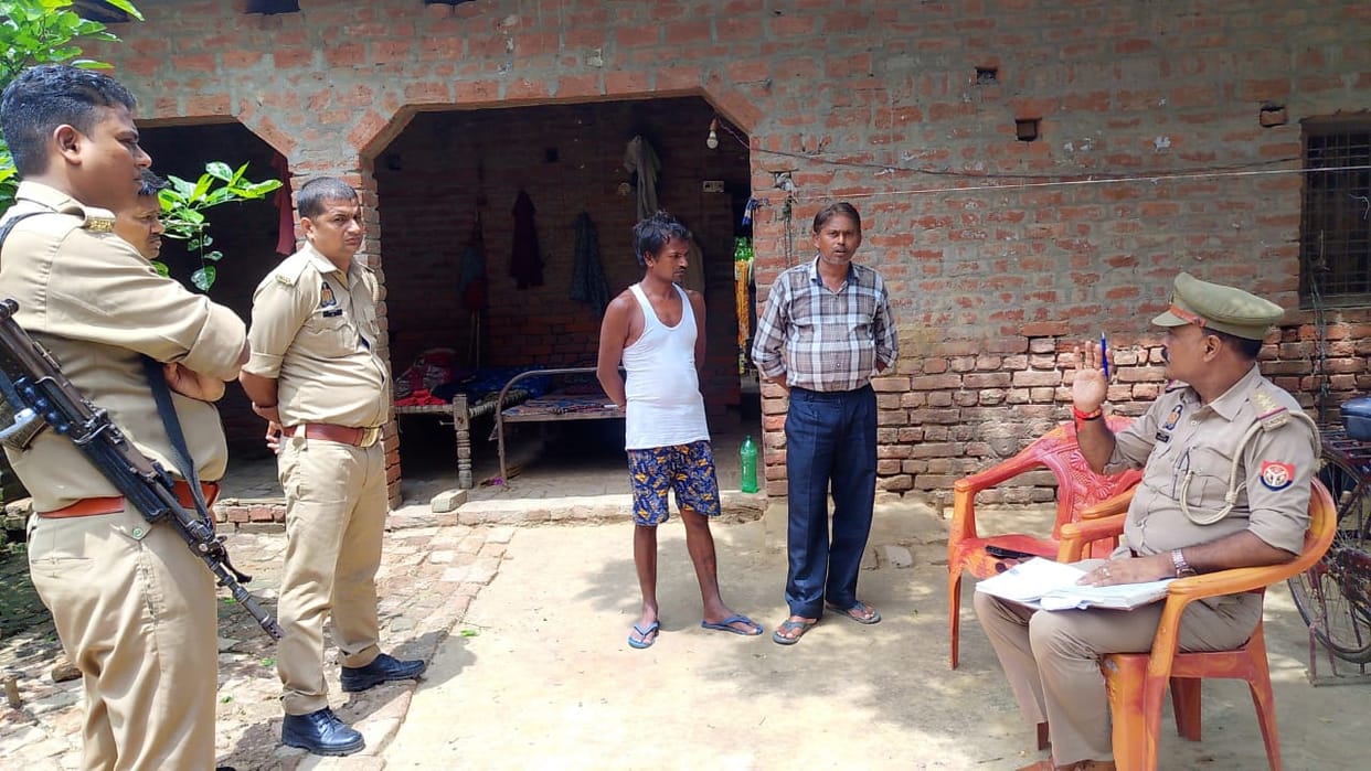 Raebareli: A woman who came to see her sick younger sister died after eating toxic khichdi, four fell ill