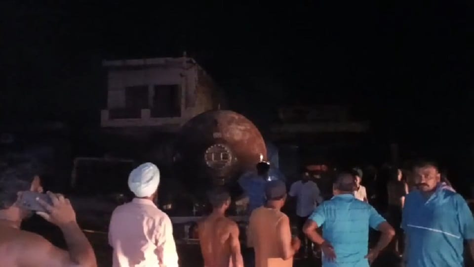 LPG tanker catches fire in Hoshiarpur, 2 killed, several injured
