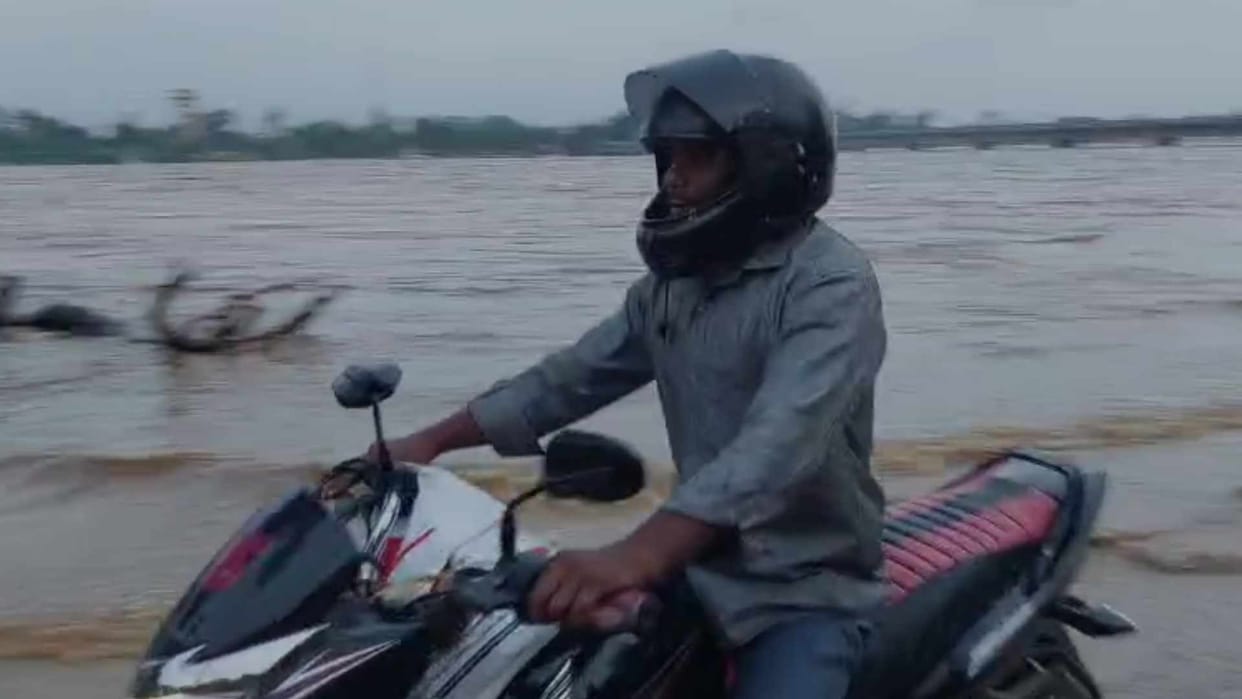 water entered the villages of Bodh Gaya; DM himself took charge of relief