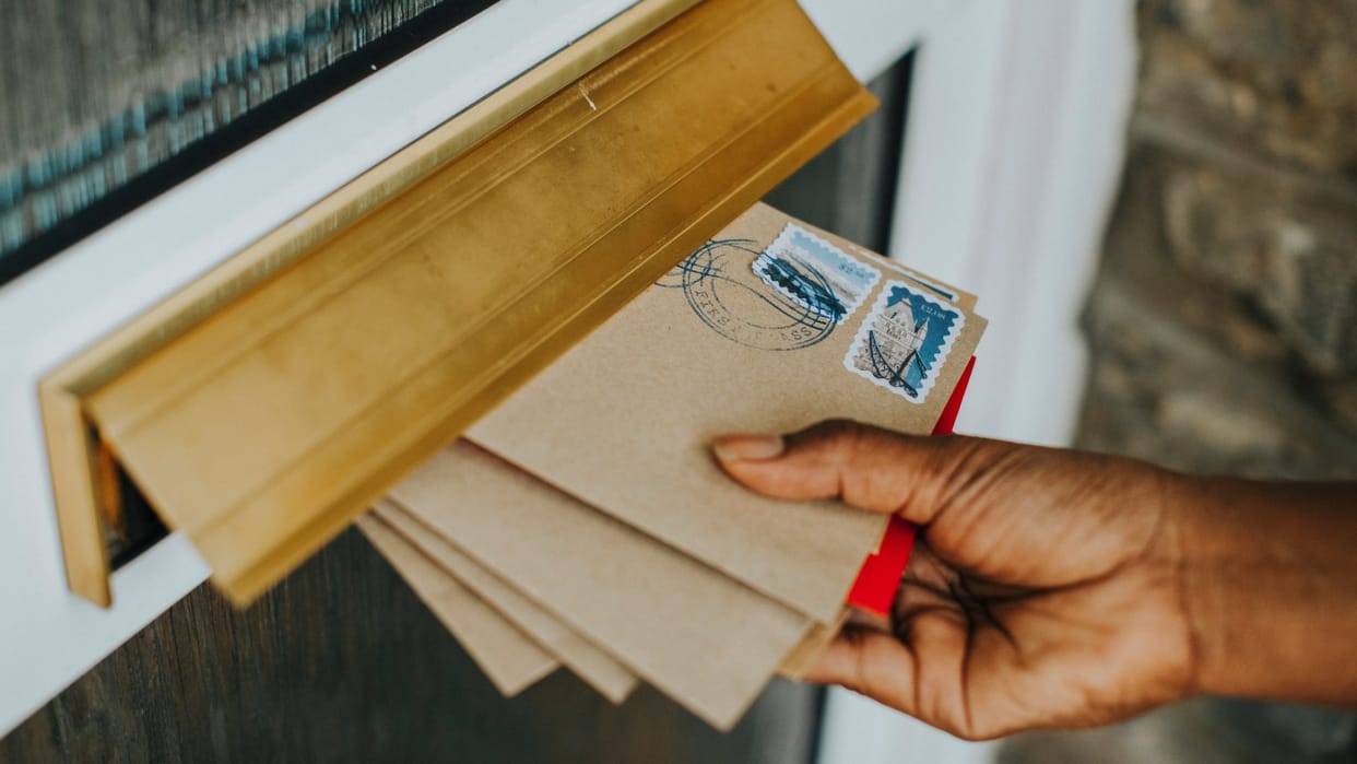 Mexico suspends postal shipments to US over latest tariff confusion