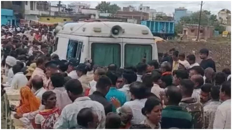 MP Bloody Tradition: more than 700 Injured in Gotmar Fair in Pandhurna 2 Critical