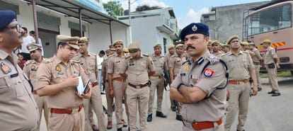 Communal Tension in Buxar Village Meerut: SSP Conducts Flag March After Clash